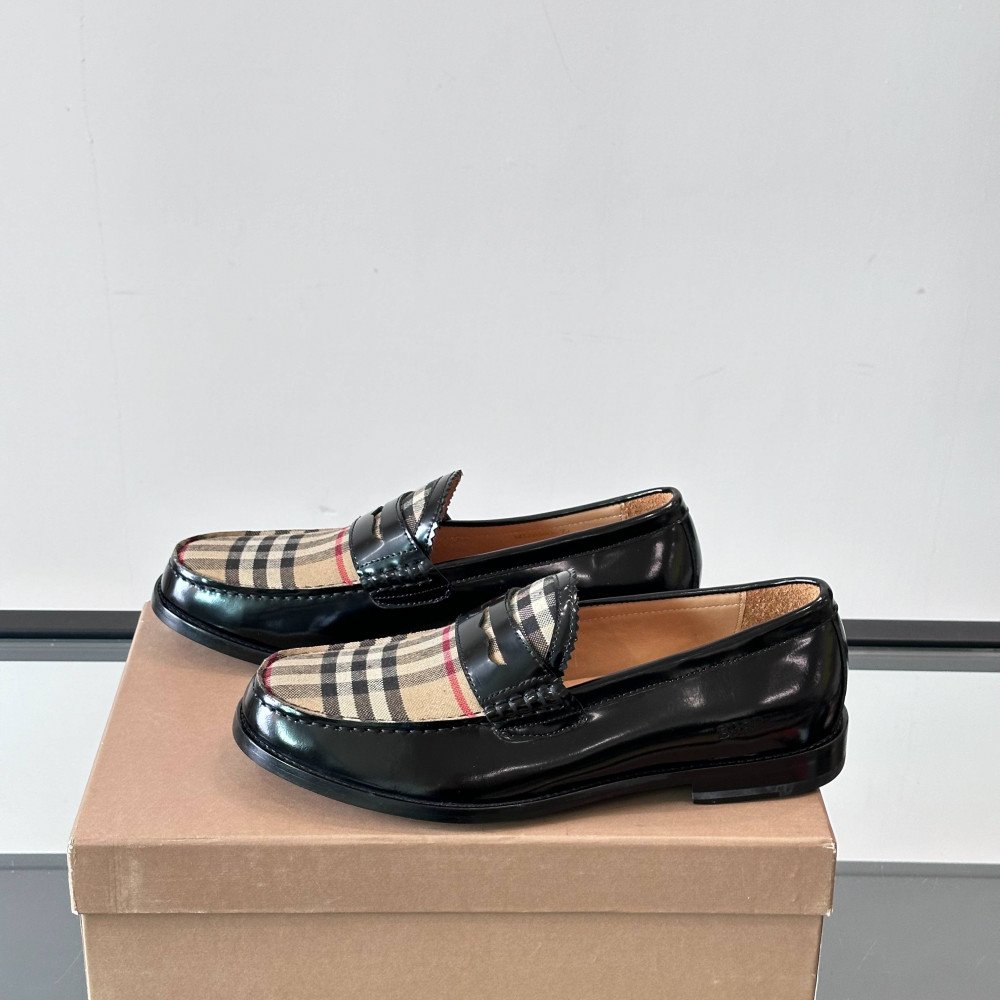 Burberry Sneakers Burberry Sneakers