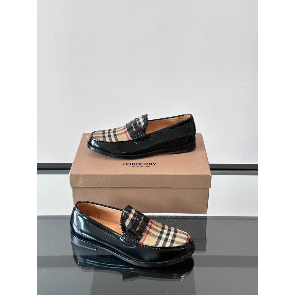Burberry Sneakers Burberry Sneakers