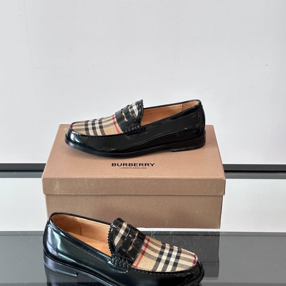 Burberry Sneakers Burberry Sneakers