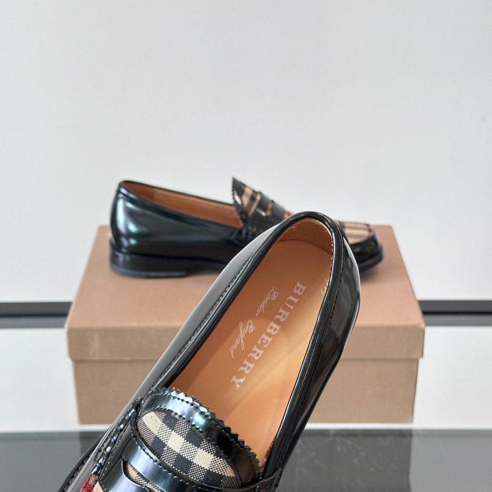 Burberry Sneakers Burberry Sneakers