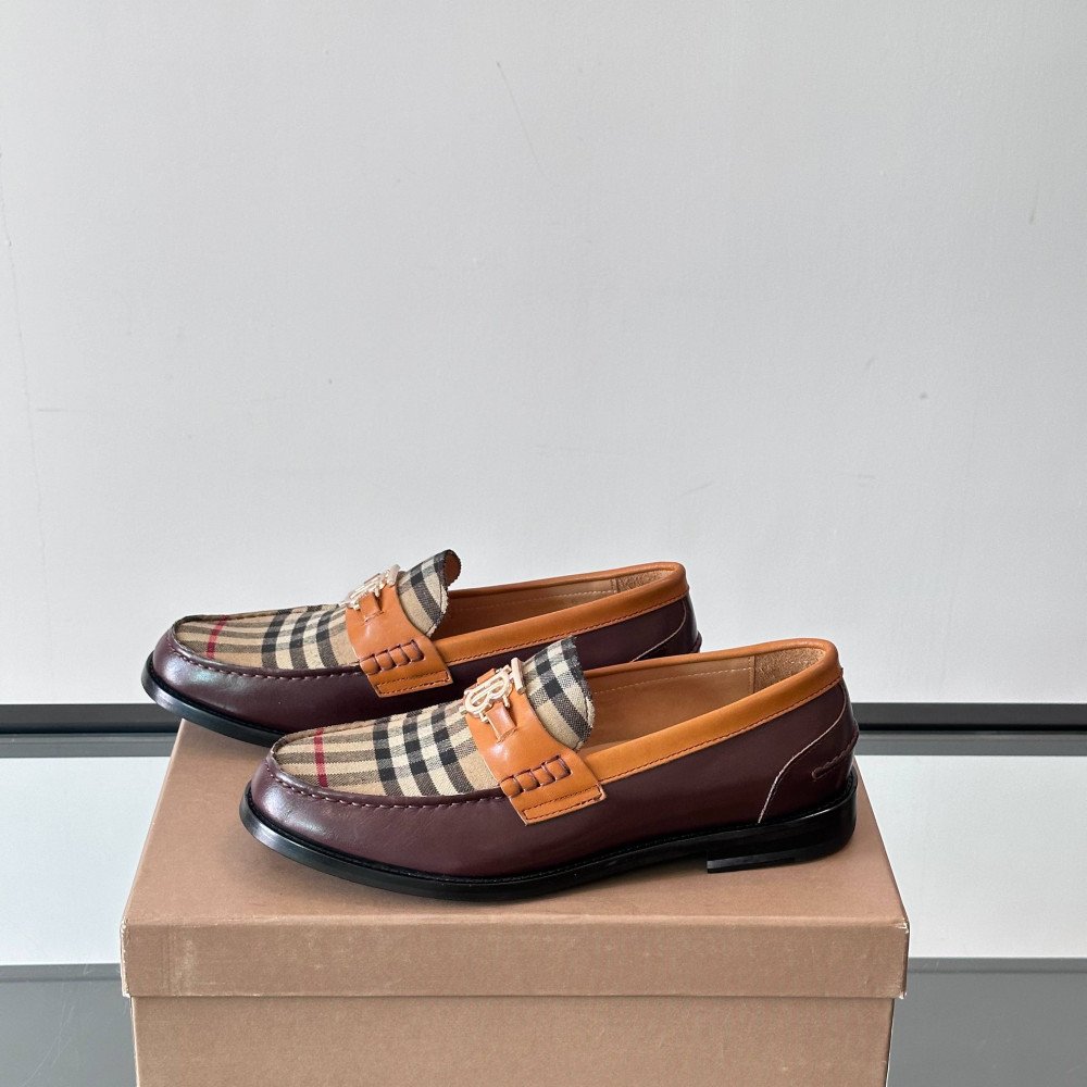 Burberry Sneakers