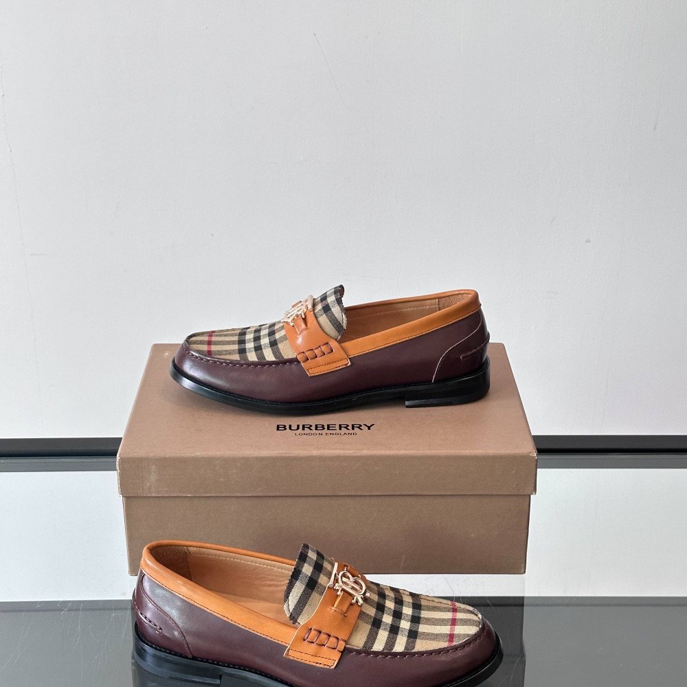 Burberry Sneakers