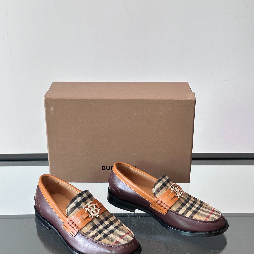 Burberry Sneakers