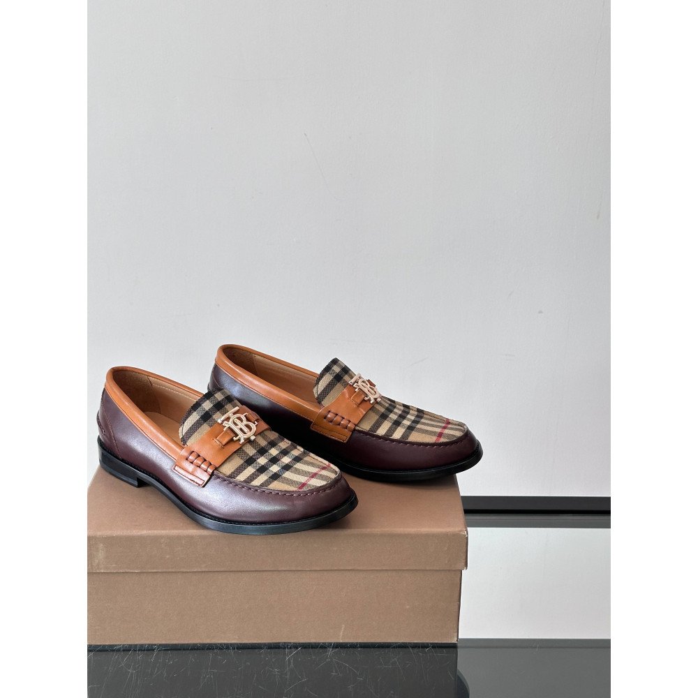 Burberry Sneakers