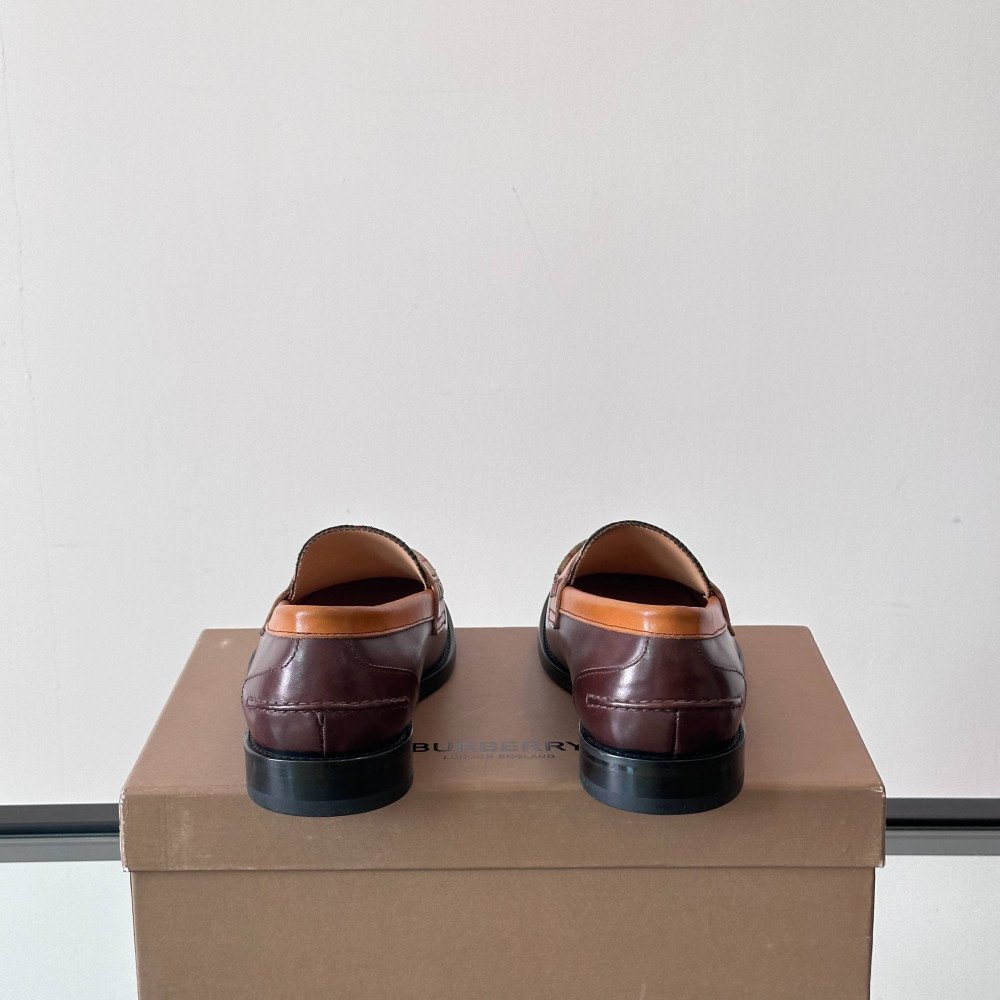 Burberry Sneakers