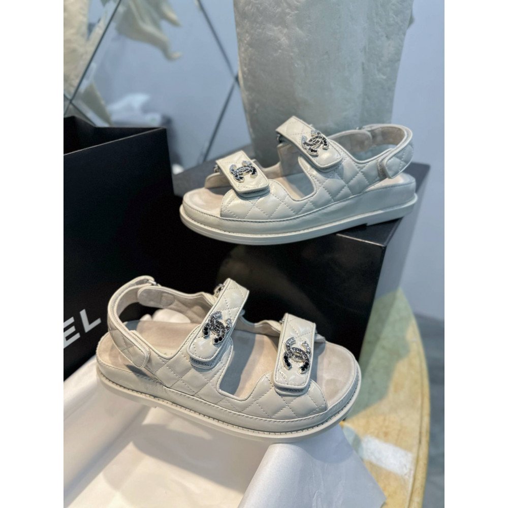 Beach shoes