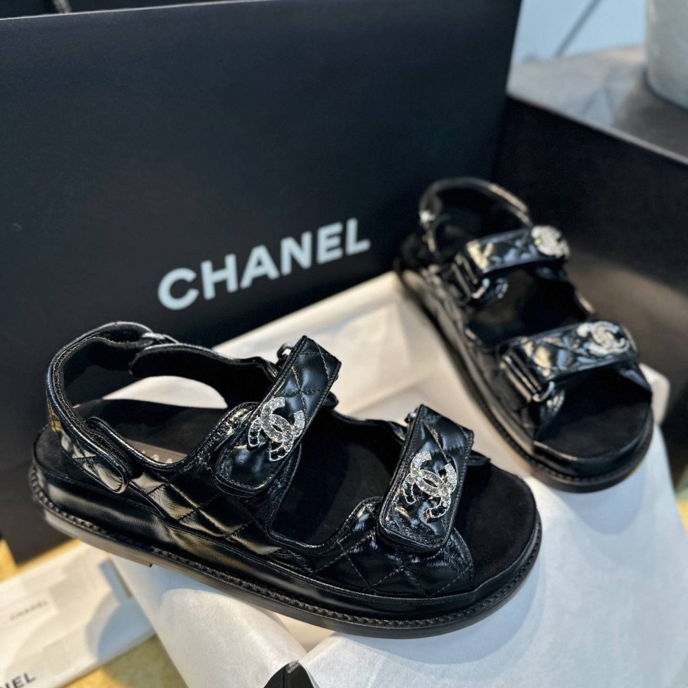 Beach shoes