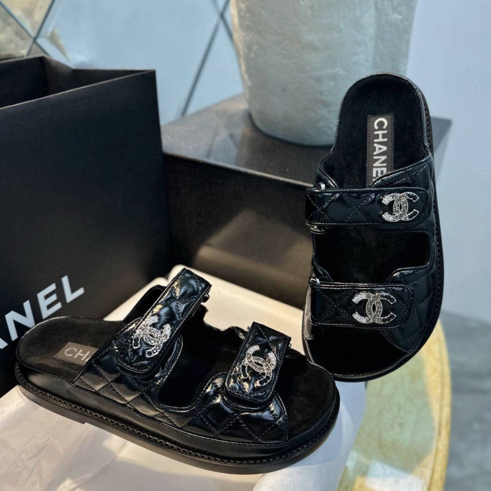 Beach shoes