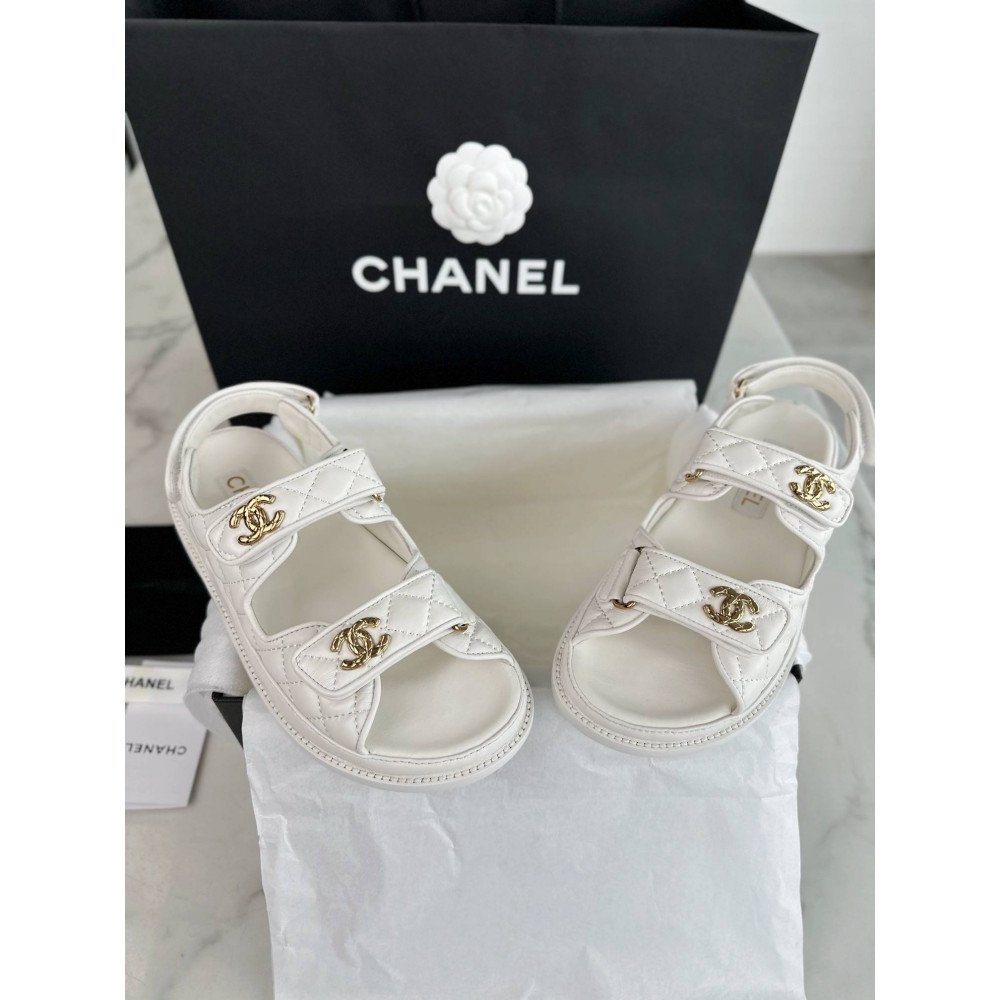 Beach shoes
