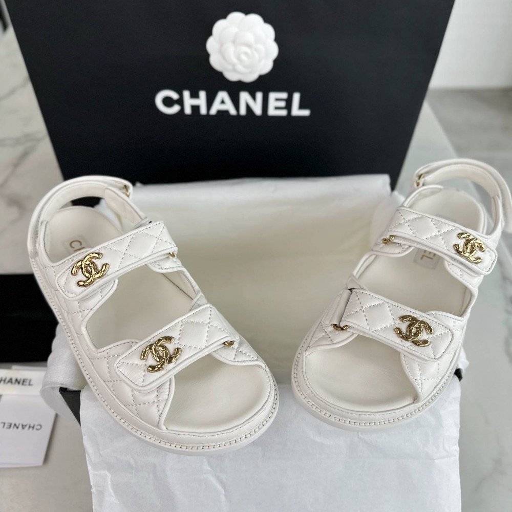 Beach shoes