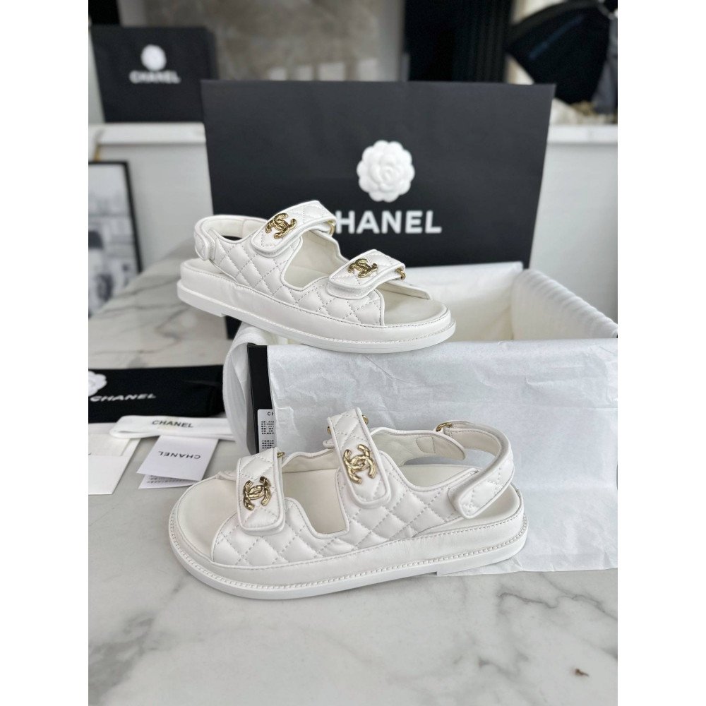 Beach shoes