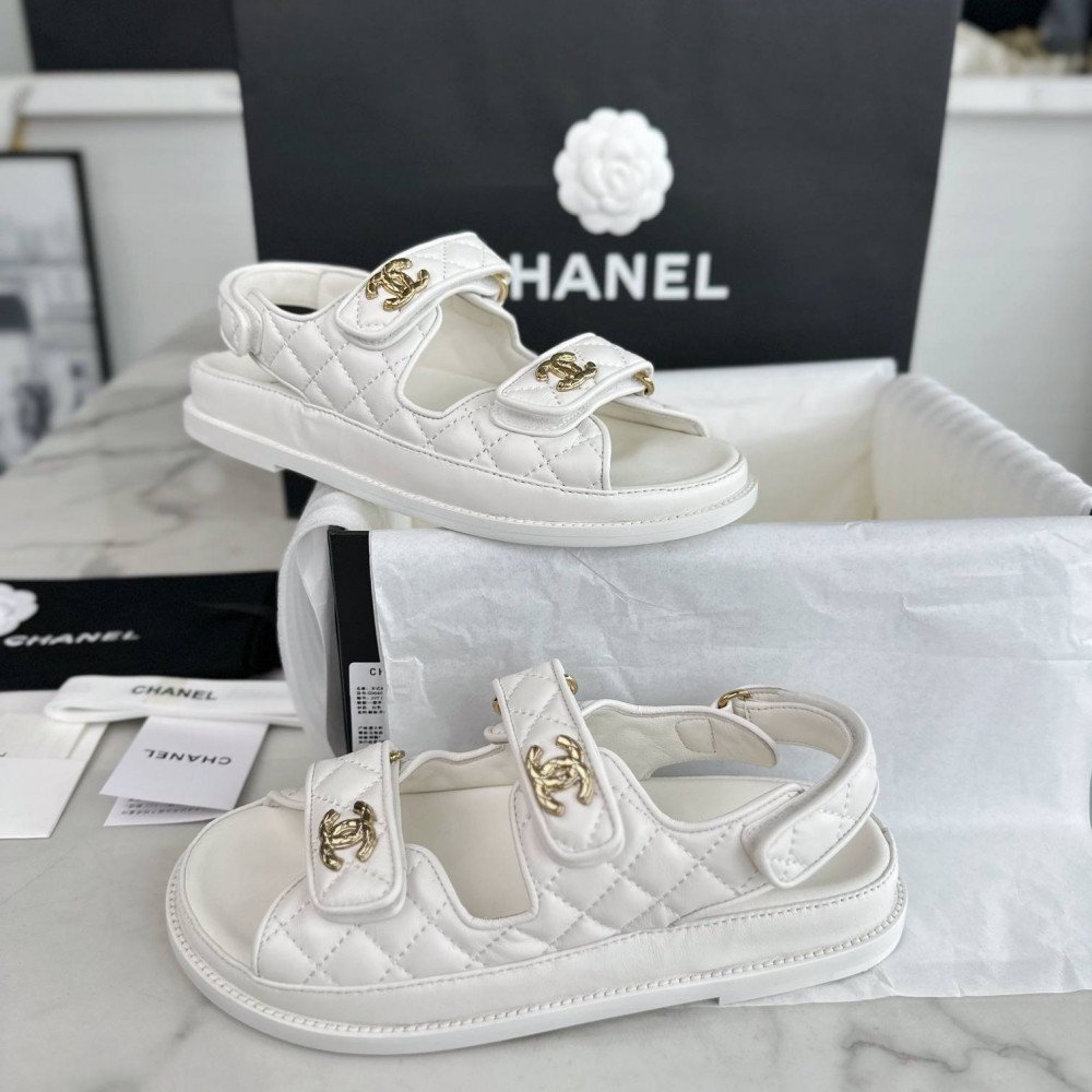 Beach shoes