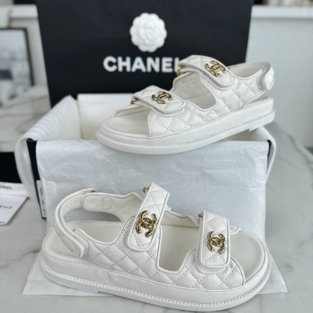 Beach shoes