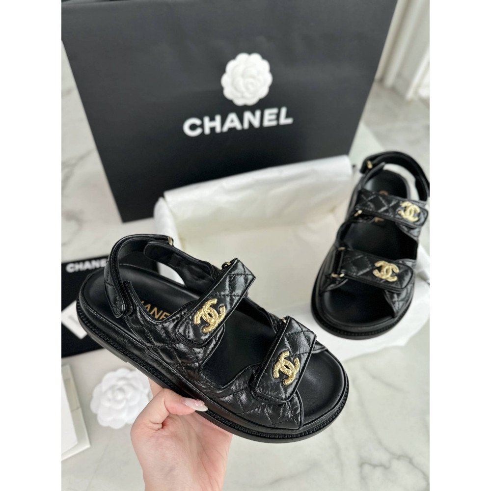 Beach shoes