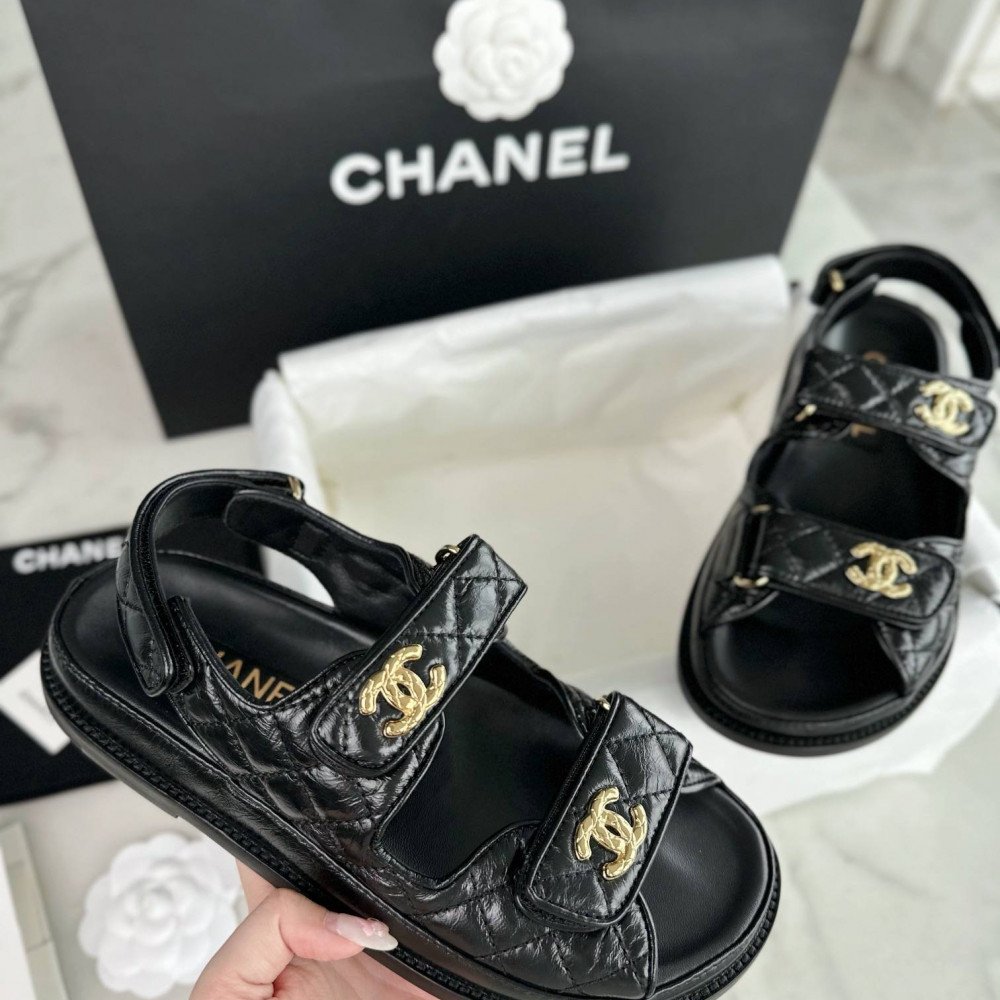Beach shoes