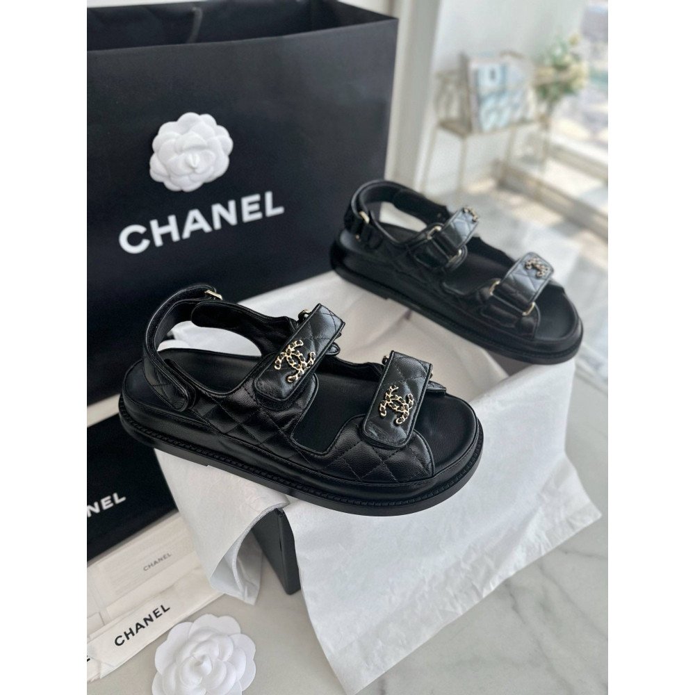 Beach shoes