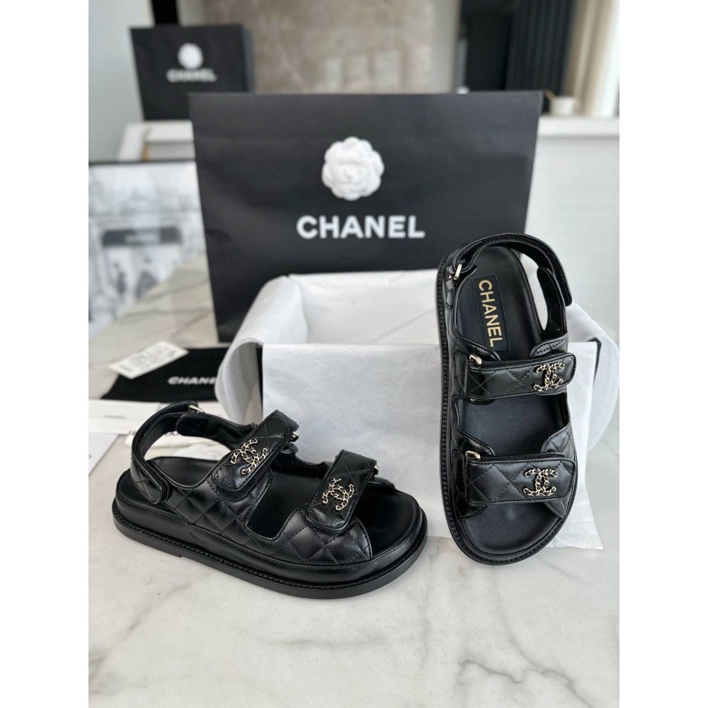 Beach shoes