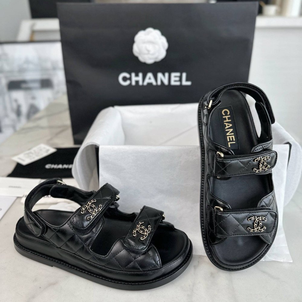 Beach shoes
