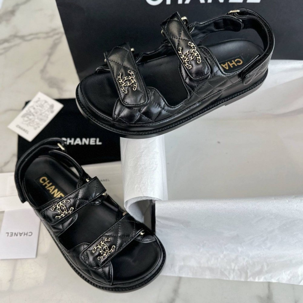 Beach shoes