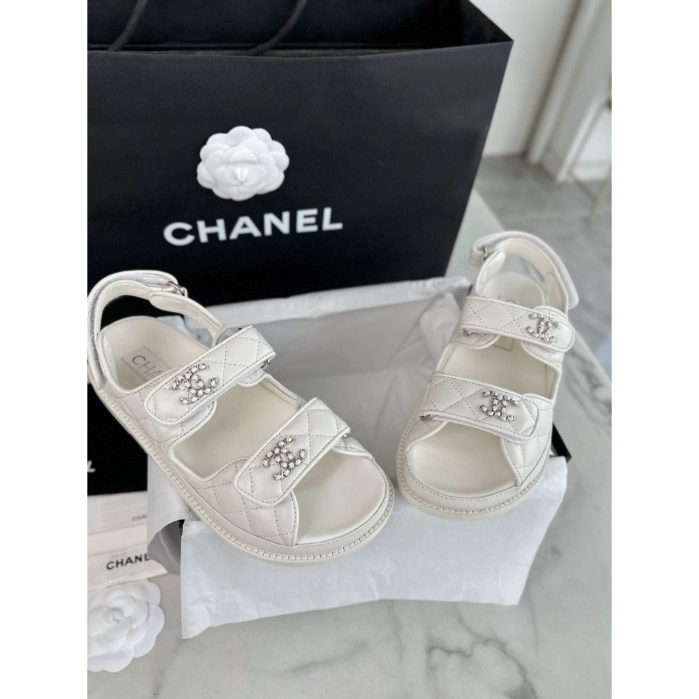 Beach shoes