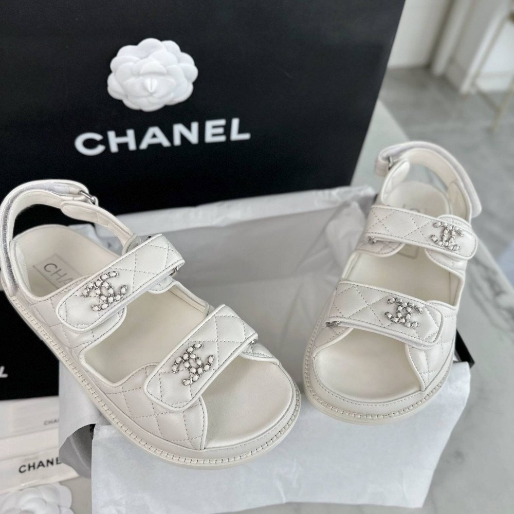 Beach shoes