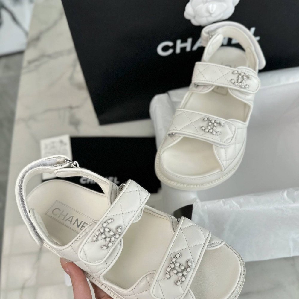 Beach shoes