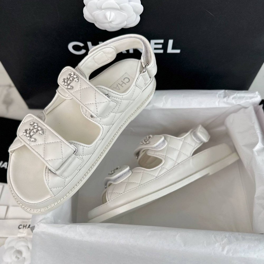 Beach shoes