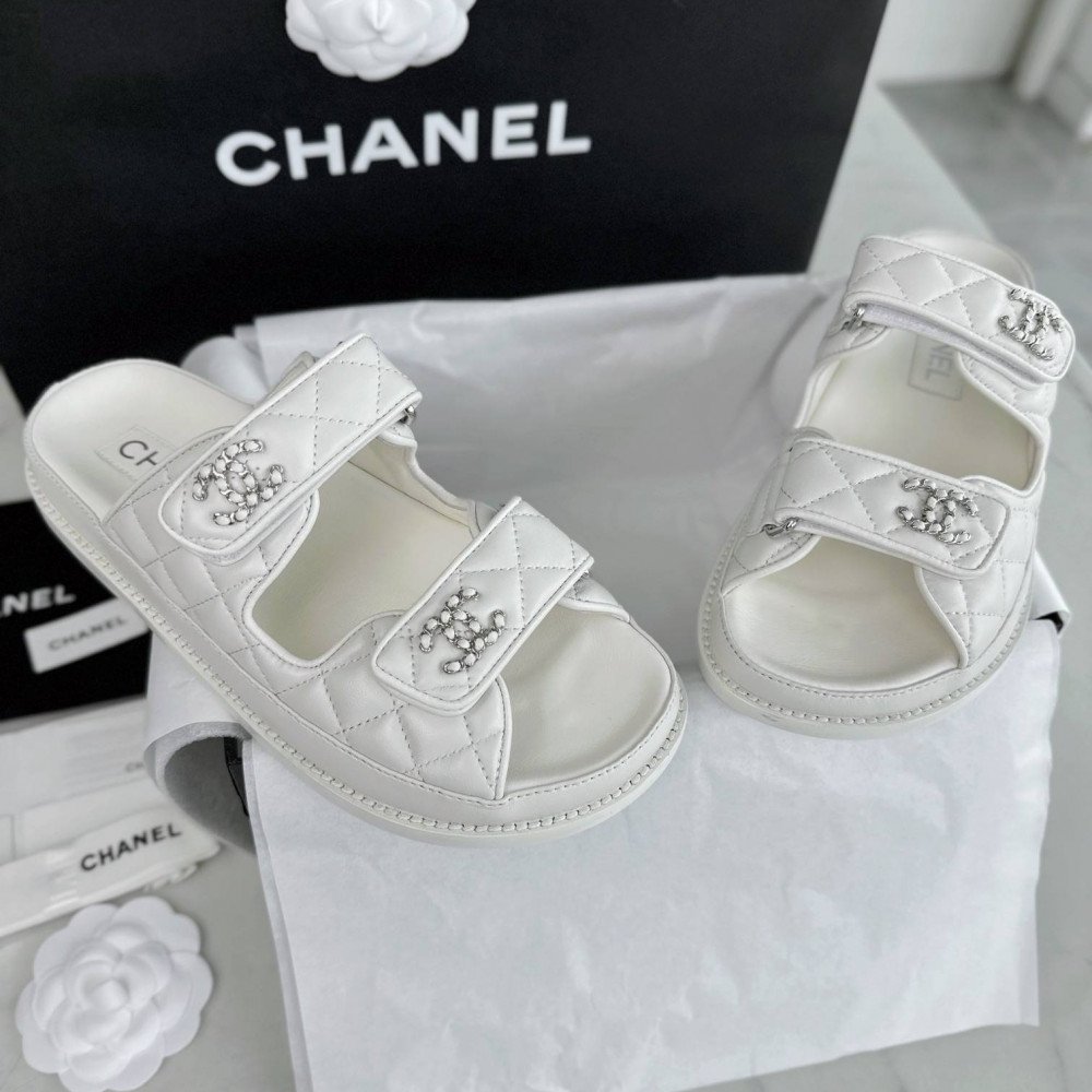Beach shoes