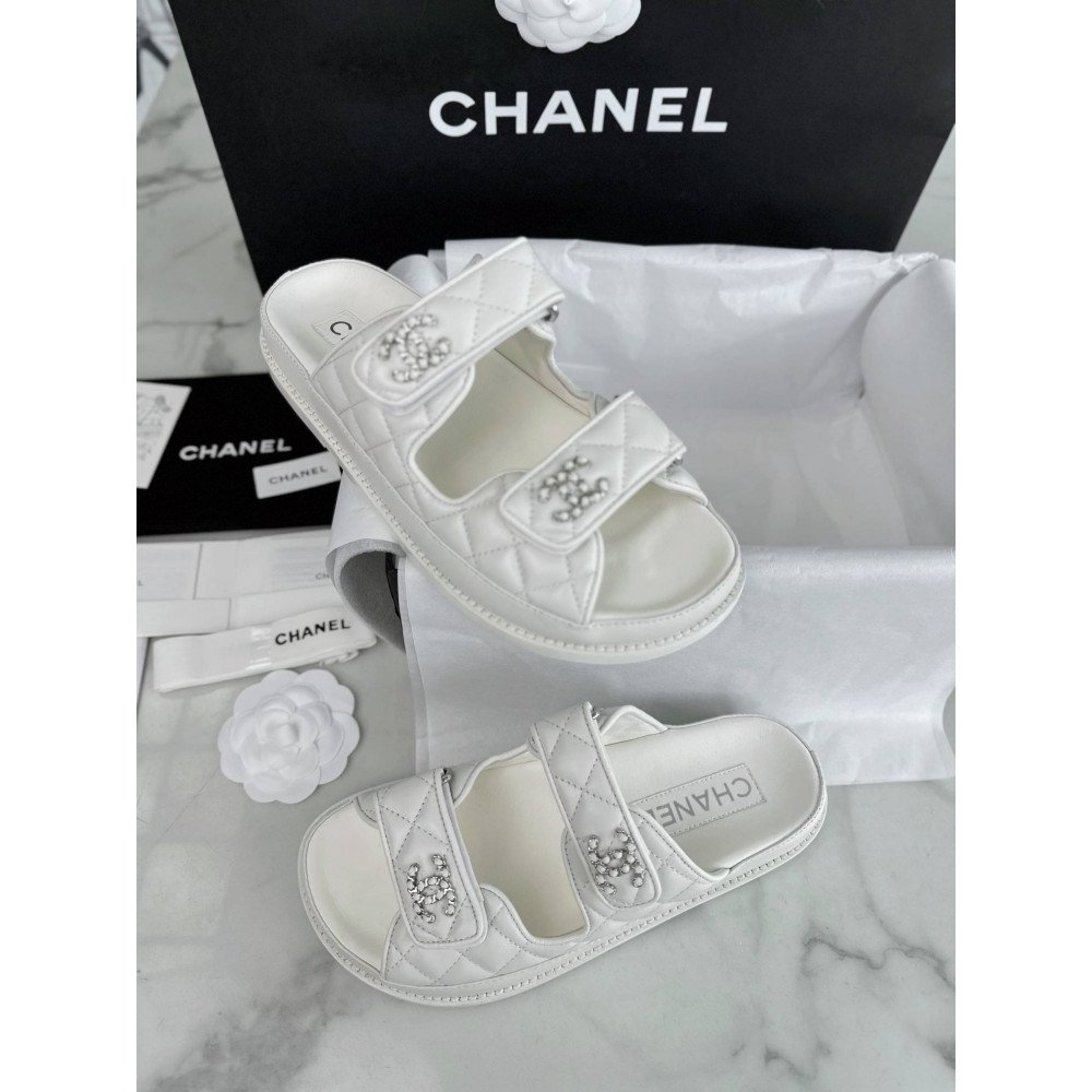 Beach shoes