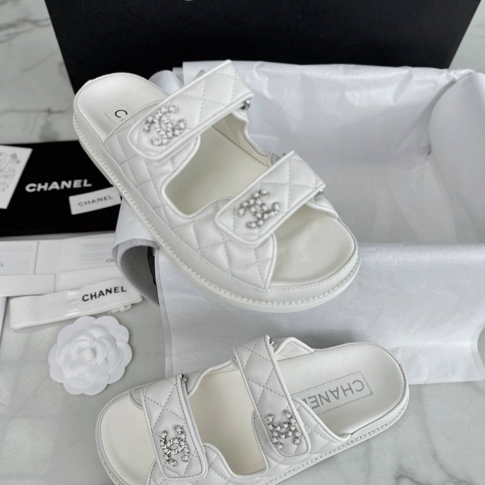 Beach shoes