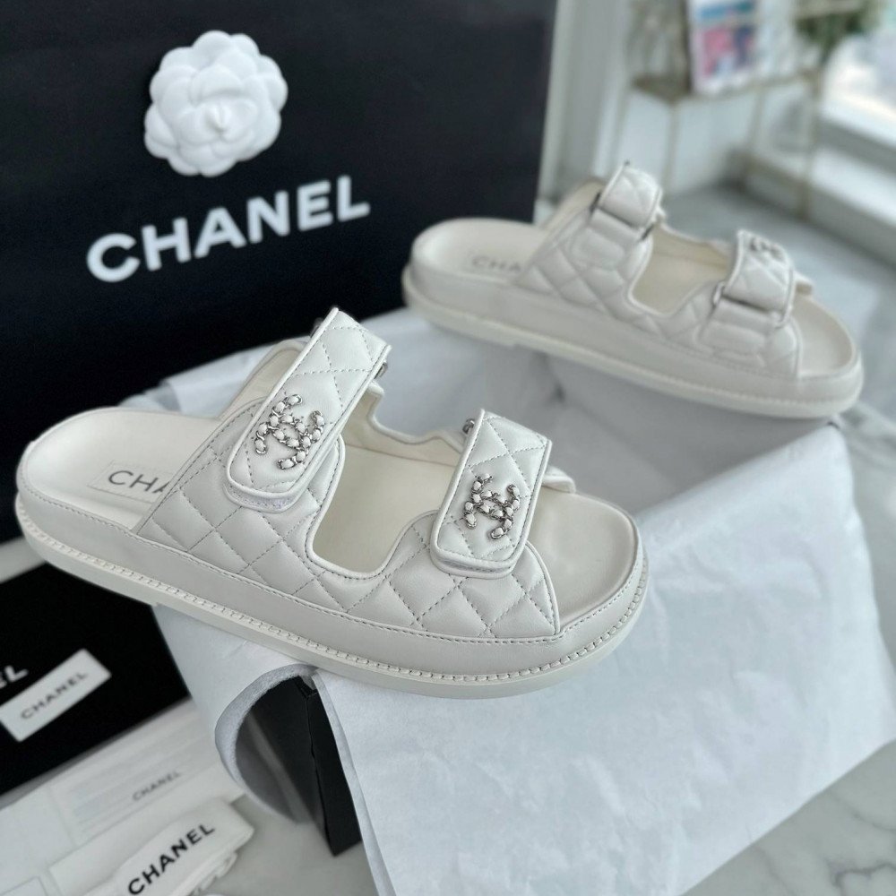 Beach shoes