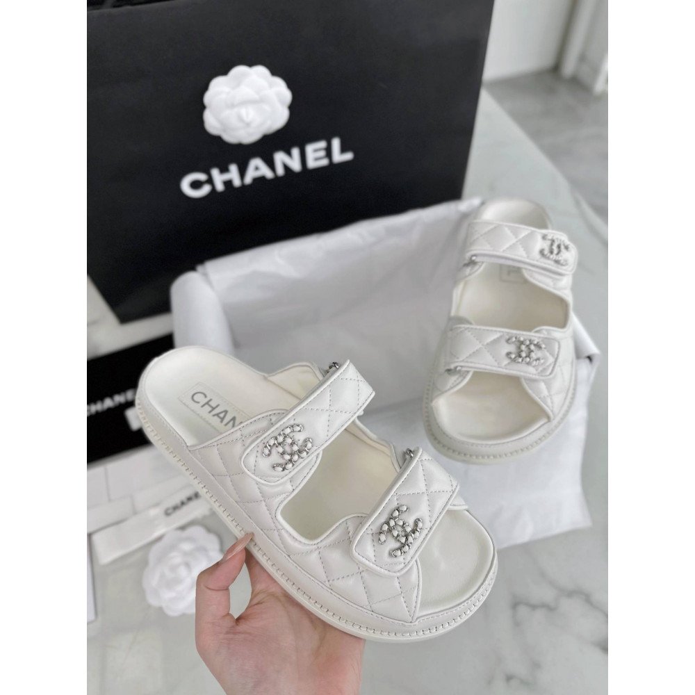 Beach shoes