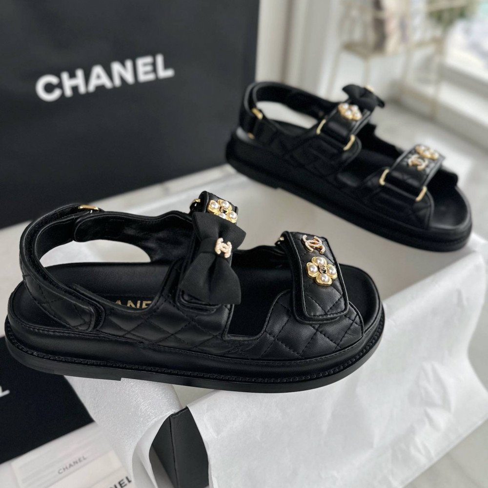 Beach shoes