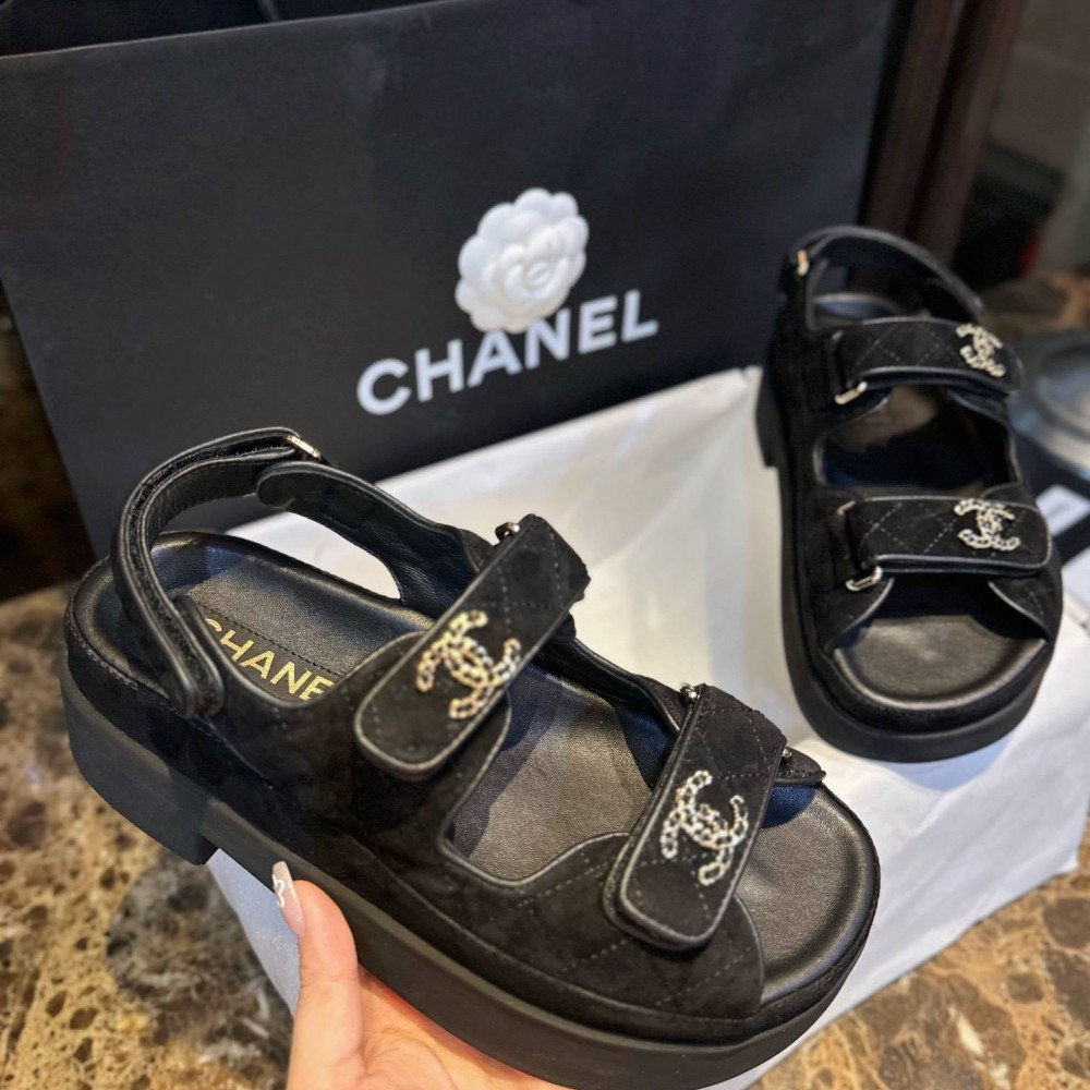 Beach shoes