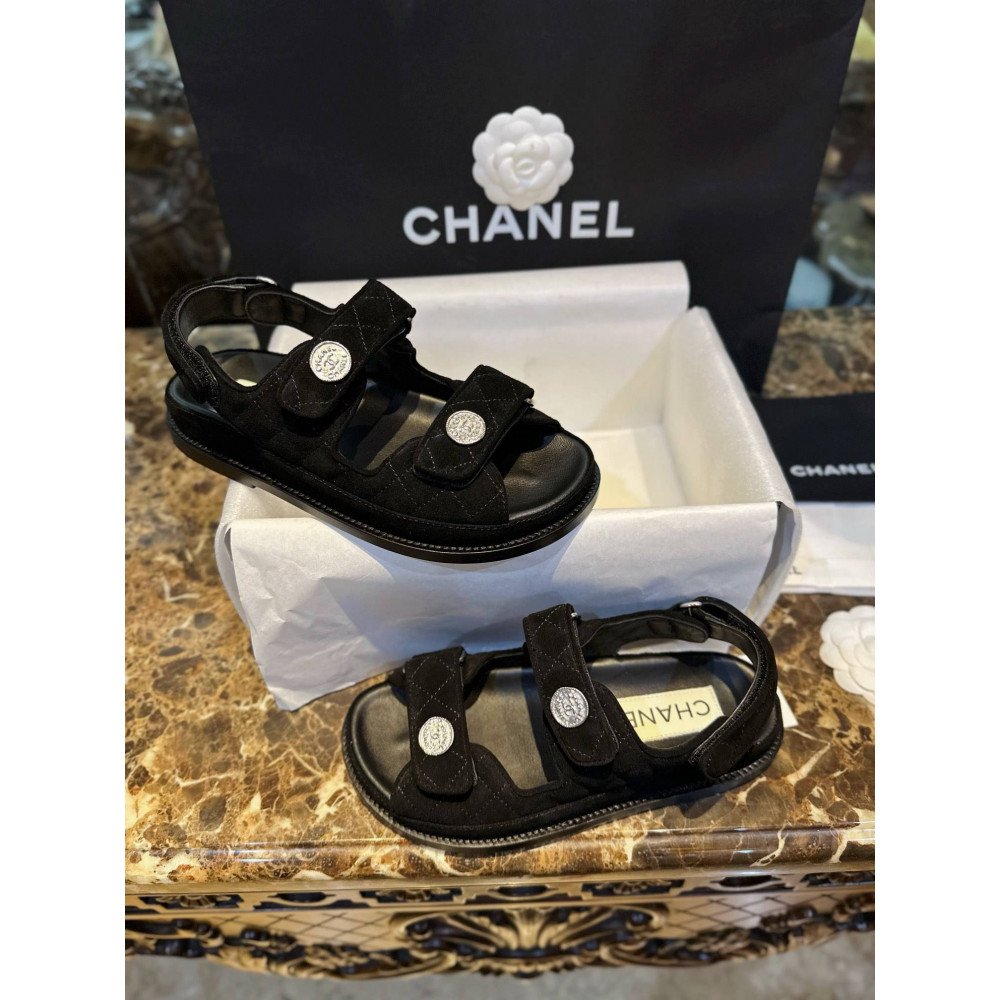 Beach shoes