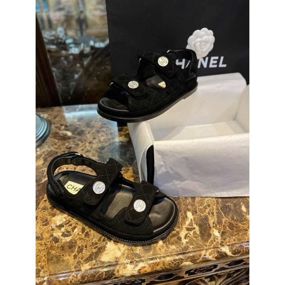 Beach shoes