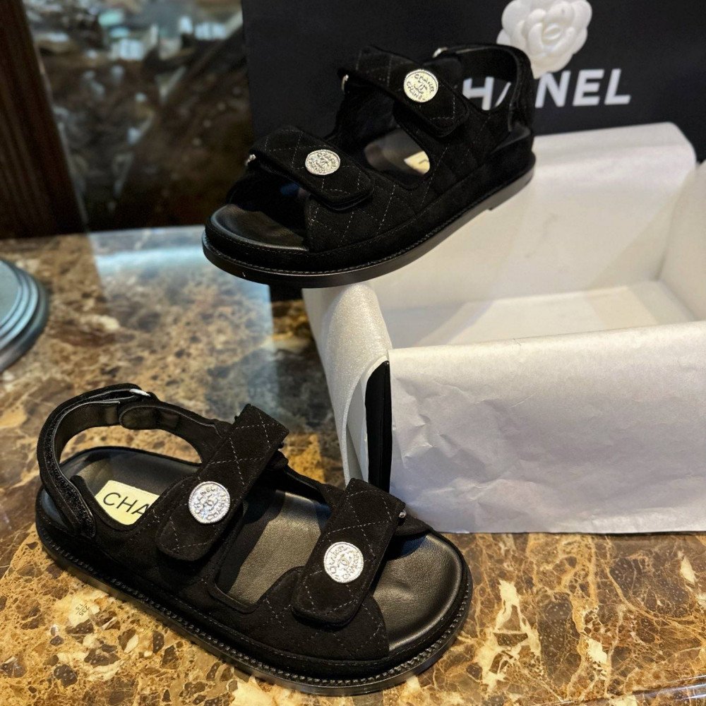 Beach shoes