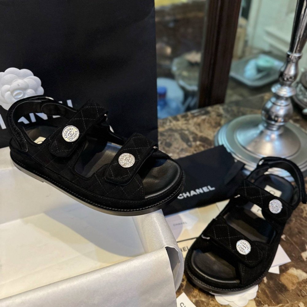Beach shoes