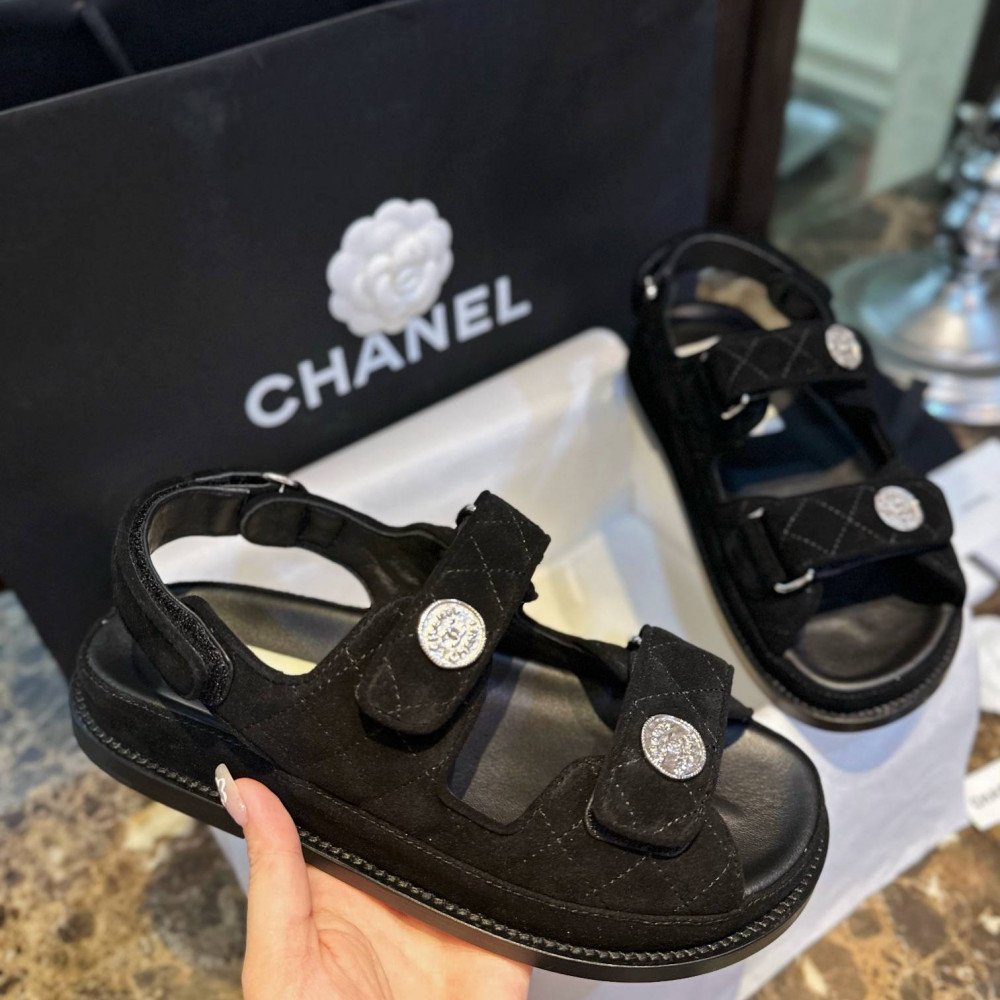 Beach shoes