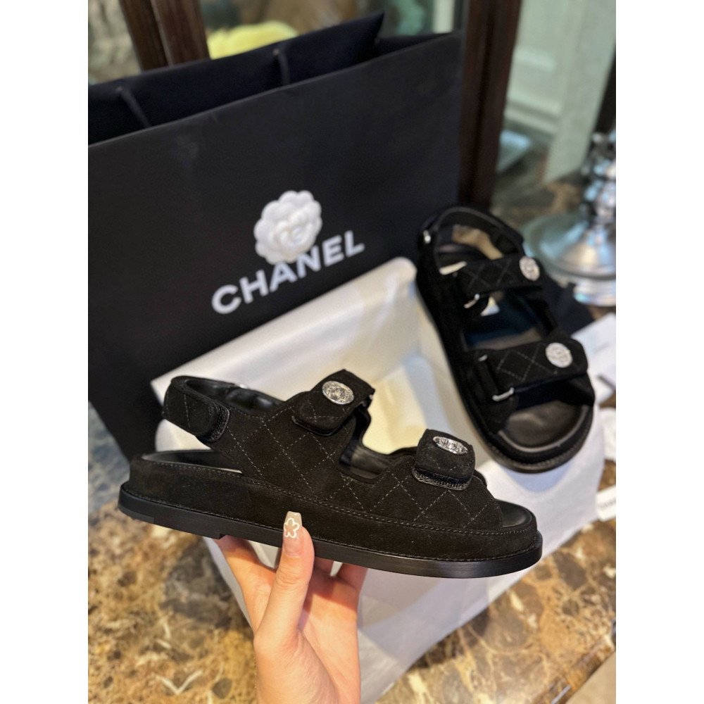 Beach shoes