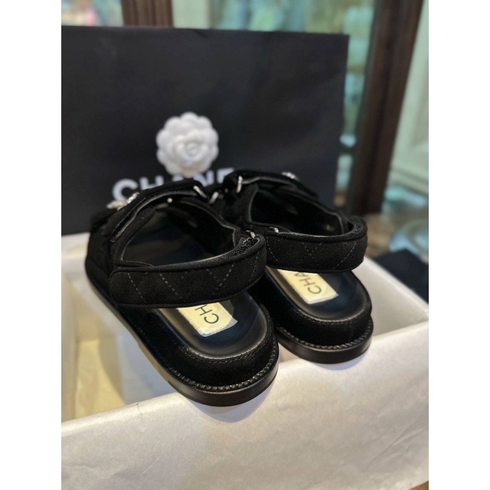 Beach shoes