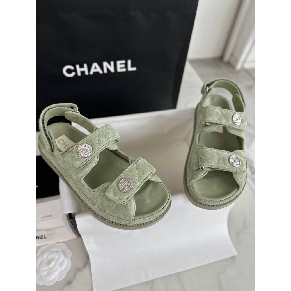 Beach shoes