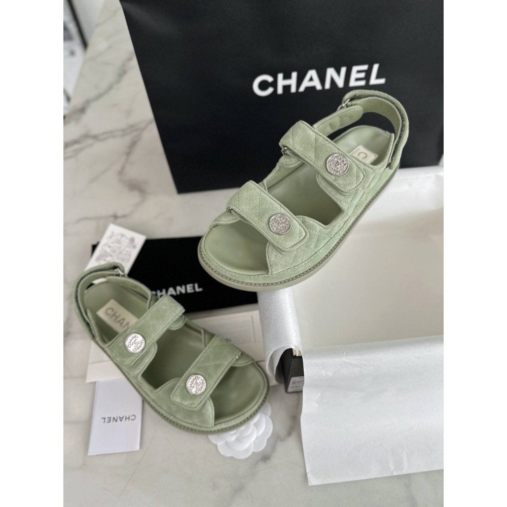 Beach shoes
