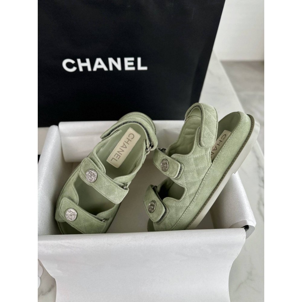 Beach shoes