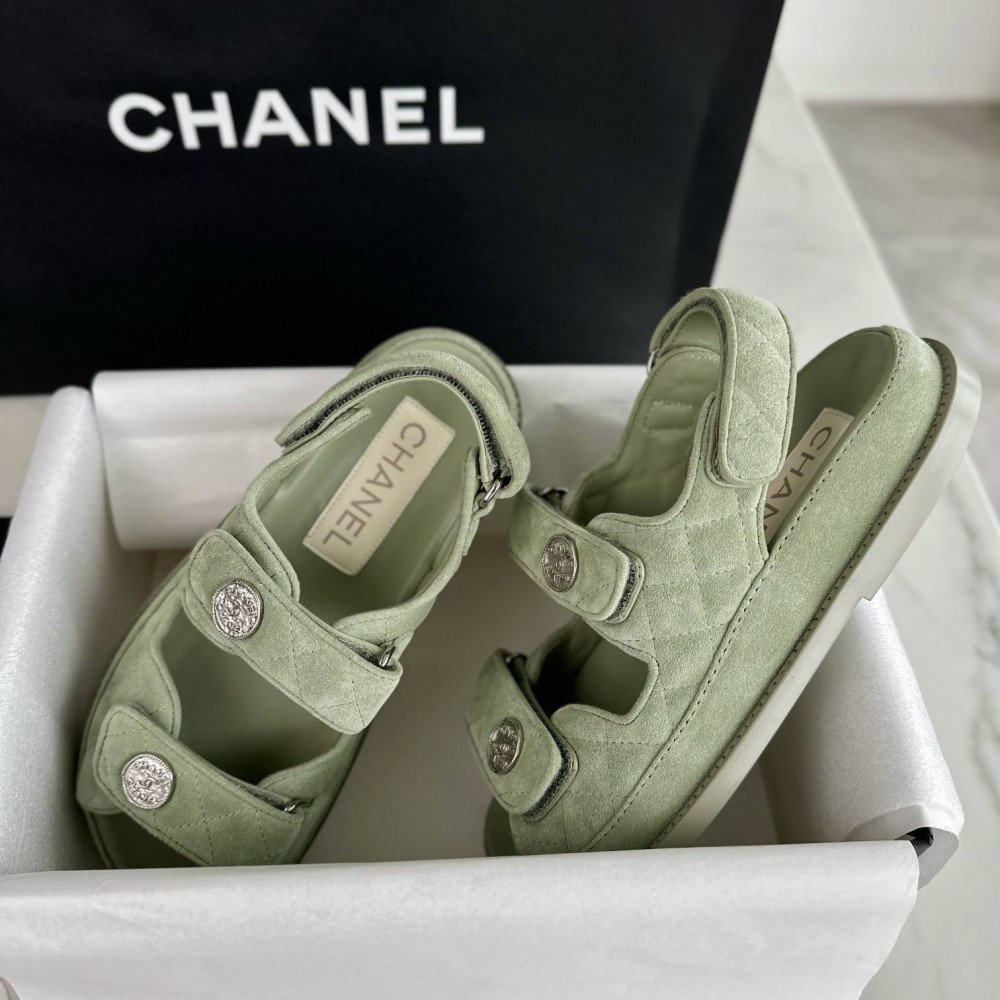 Beach shoes