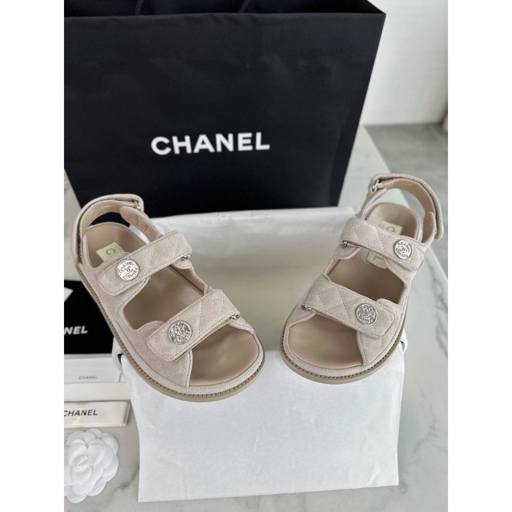 Beach shoes
