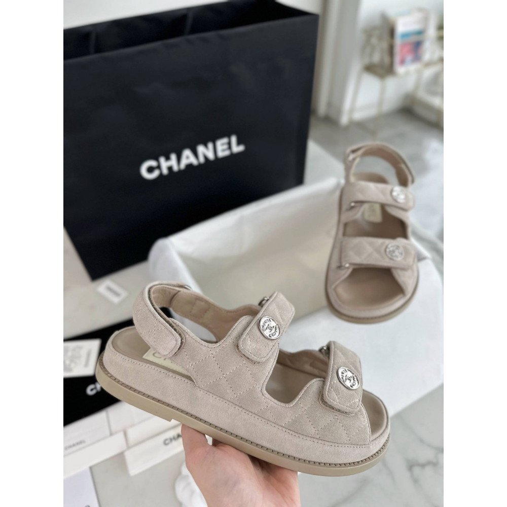 Beach shoes