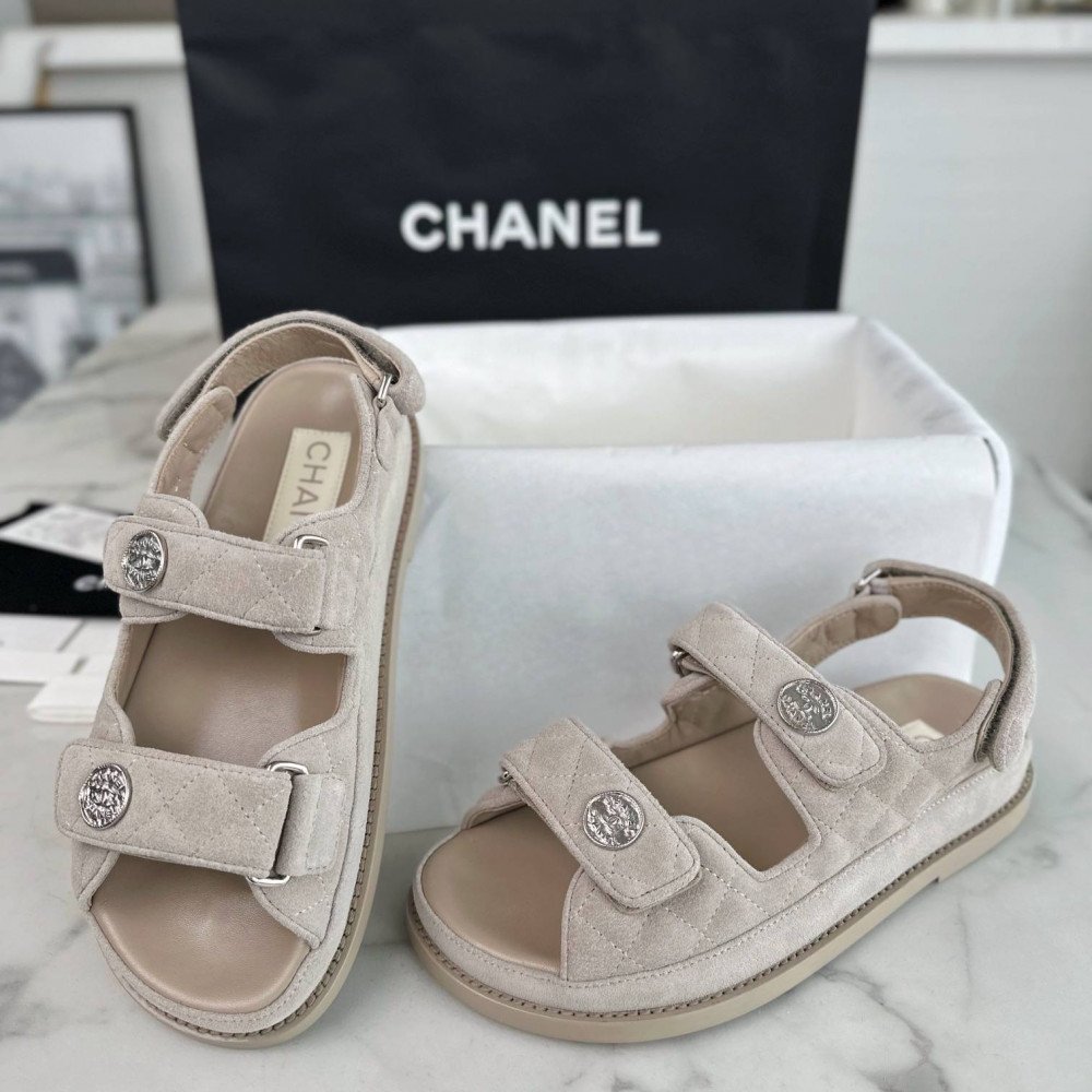 Beach shoes
