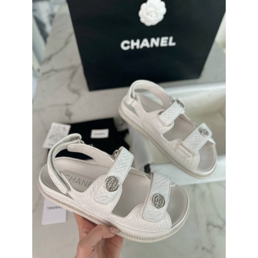 Beach shoes