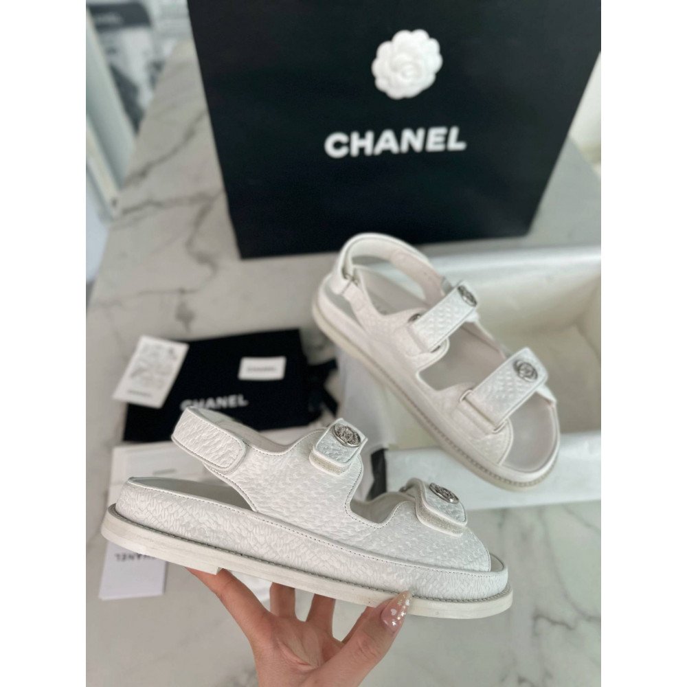 Beach shoes